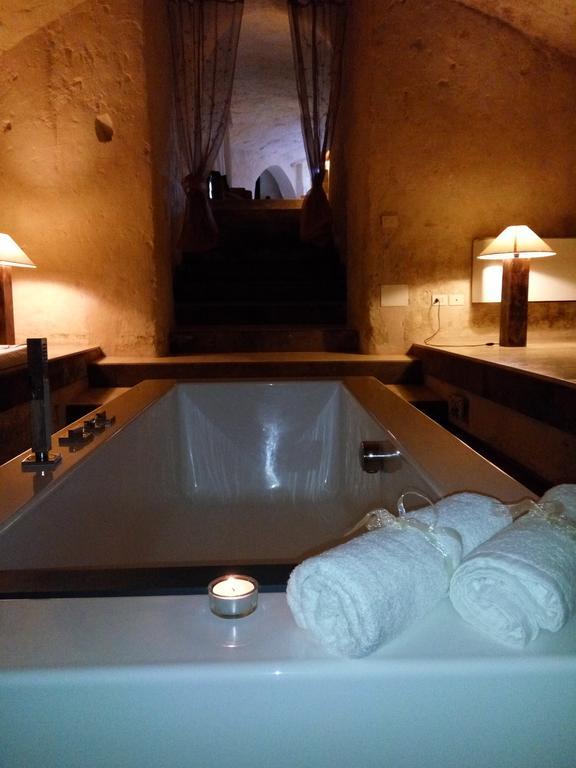 Апартаменти Casa Grotta Le Terrazze Матера Номер фото