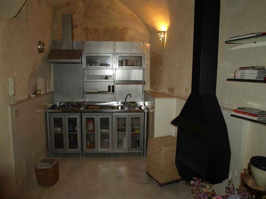 Апартаменти Casa Grotta Le Terrazze Матера Номер фото